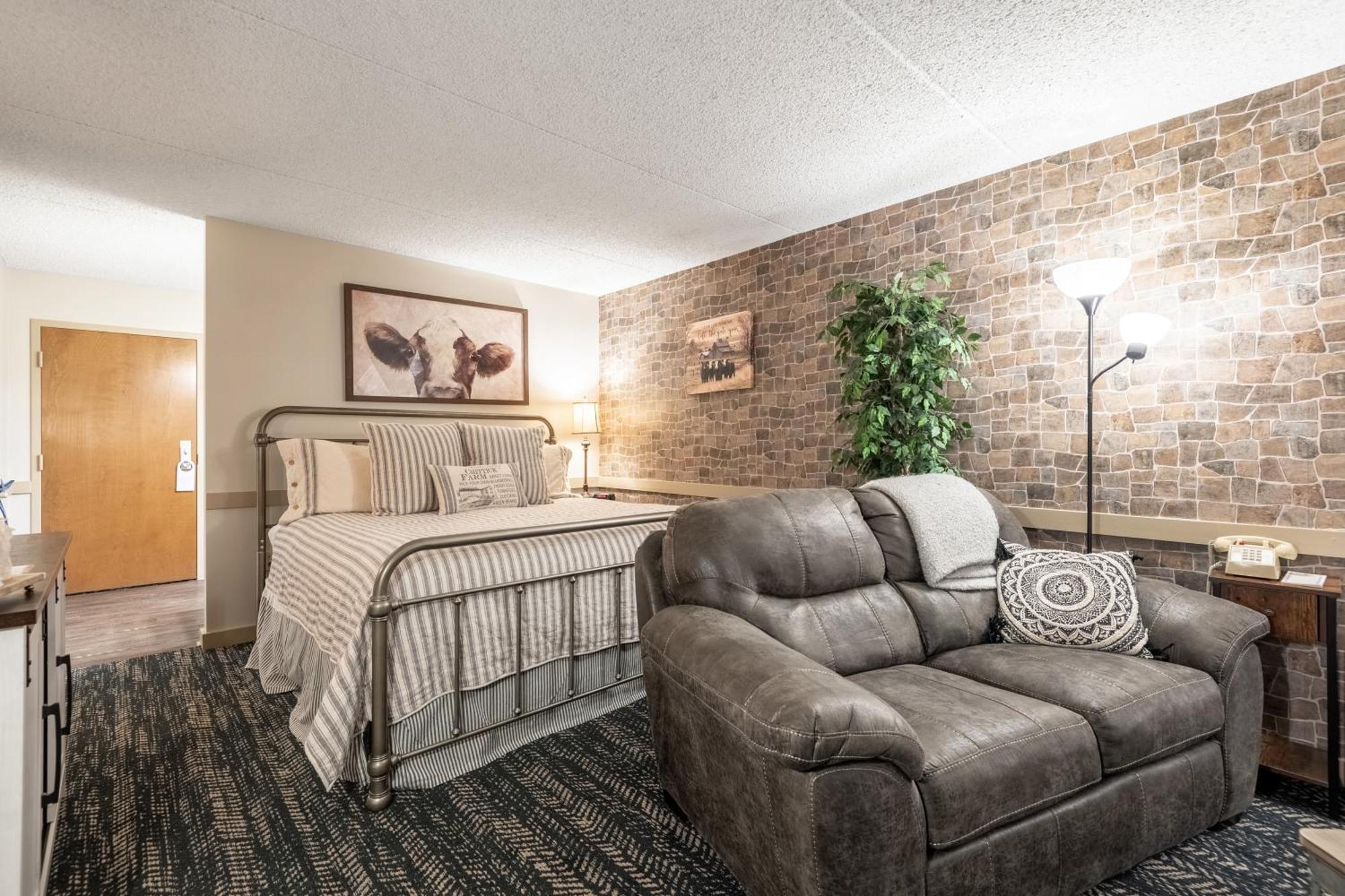 Country Living Inn Smoketown  Экстерьер фото
